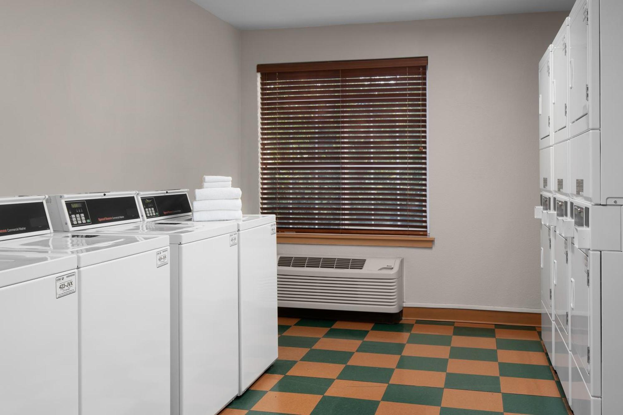 Larkspur Landing Extended Stay Suites Campbell Bagian luar foto